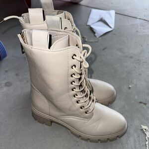 Size 7 women boots